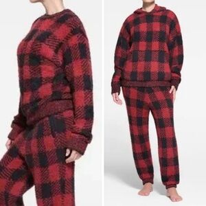 SKIMS Cozy Knit Buffalo Check Set . 🧦FREE SOCKS W/PURCH♥️Last Set !